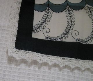 Mantel vintage mesa pequeña 102x102 cm