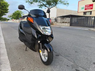 Honda Foresight 250 Negra