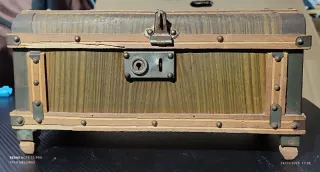 Baúl cofre joyero antiguo pequeño decorativo