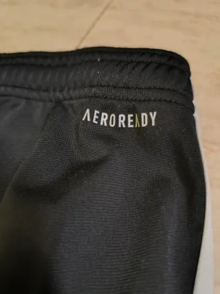 Pantalones chándal Adidas negros