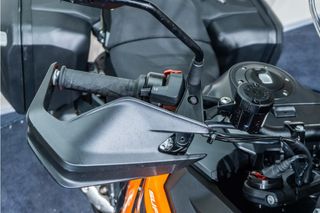 KTM 1290 SUPER ADVENTURE S IMPECABLE * POCOS KM * MALETAS LATERALES *