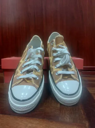 Zapatillas Converse Beige y Marrón Animal Print