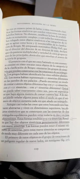 Simetría: Un viaje por los patrones de la natur...