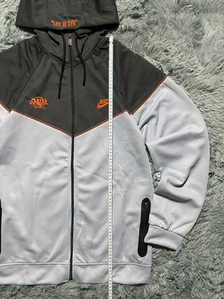 Nike Tech Negro y Gris Central Cee Syna World