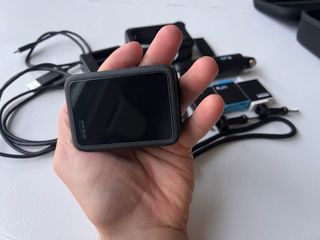 GoPro Hero 10 Black + Accesorios oficiales GoPro