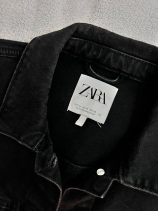 Chaqueta vaquera negra Zara Talla M