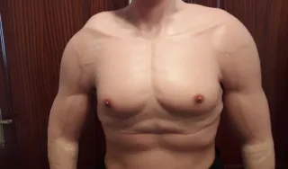 Torso Masculino de silicona muy realista
