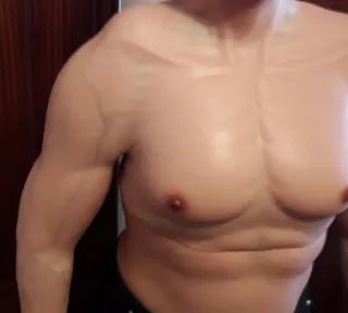 Torso Masculino de silicona muy realista