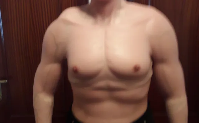 Torso Masculino de silicona muy realista