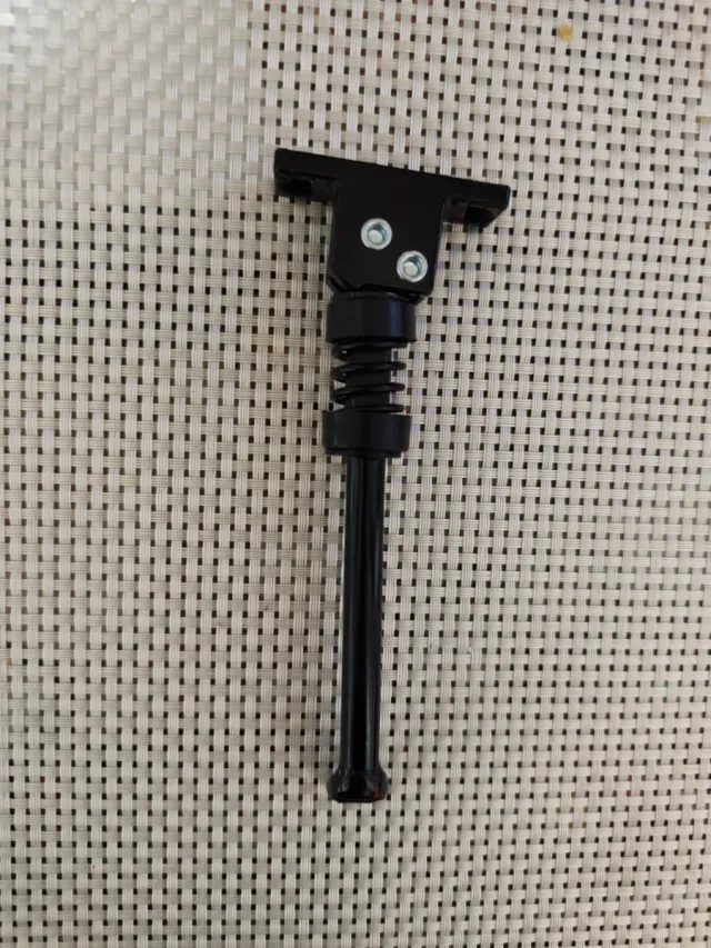 Soporte Pata Cabra Universal Negro