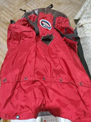 Mochila Vintage Altus Roja y Marrón