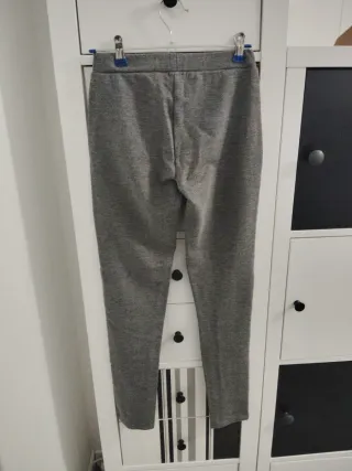 Pantalón niña gris con cremalleras