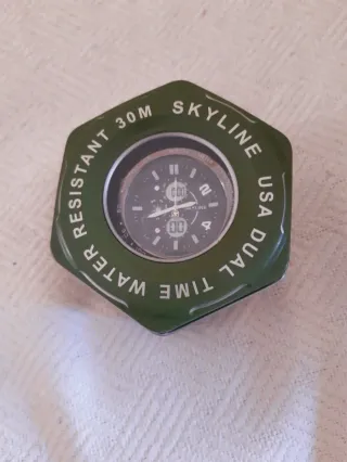 Reloj de hombre con caja-estuche.