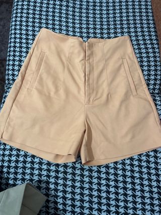 Pantalón corto naranja