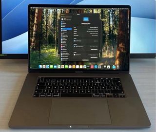 MacBook Pro 16” 2019 i9 16GB