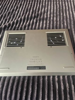 AERO 16 OLED – i7-13700H · RTX 4070 · Como Nuevo.