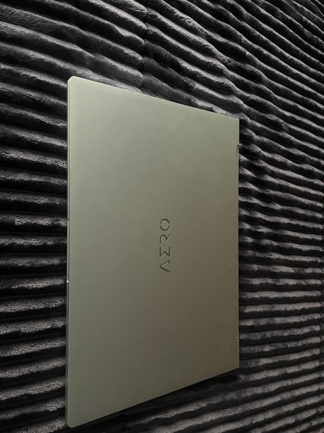 Portátil Gaming i7 + RTX 4070 · OLED 4K · Como Nvo