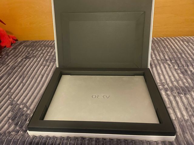 Portátil Gaming i7 + RTX 4070 · OLED 4K · Como Nvo