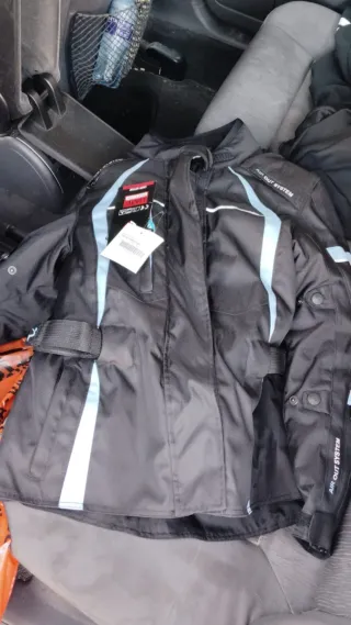 Chaqueta moto negra y azul verano/invierno