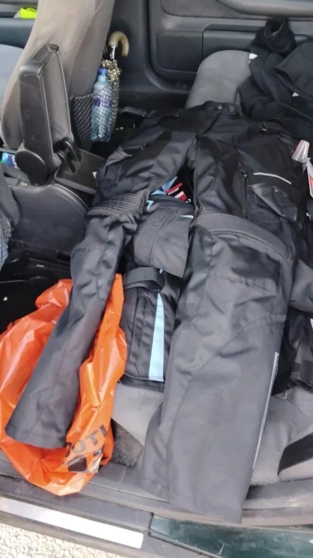 Chaqueta moto negra y azul verano/invierno