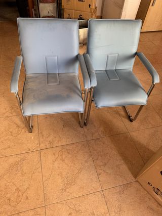 4 Sillas de comedor/oficina azul y plateado