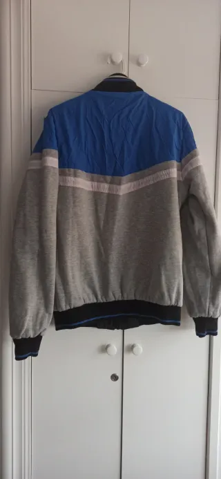 Chamarra Negra Talla Chico