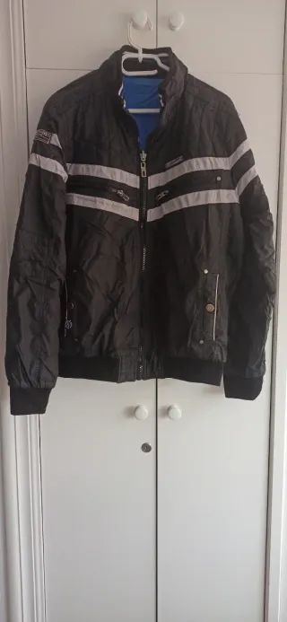 Chamarra Negra Talla Chico