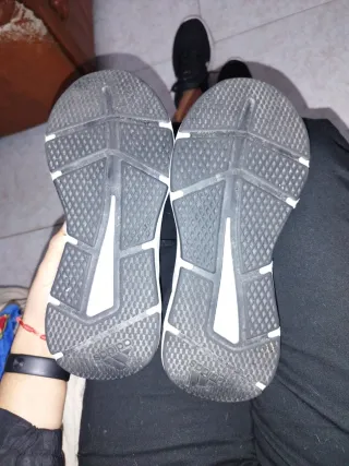 Sapatilhas Adidas Preto/Branco Tamanho 40