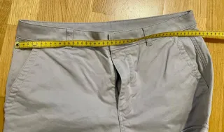 Pantalón cargo beige  De Zara Talla 42