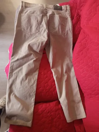 Pantalón Pierre Cardin Talla 42 Beige