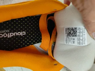 Zapatillas Adidas Naranja y Blanco