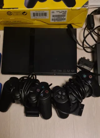 PlayStation2 original negra.