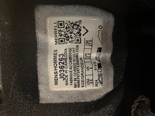 Zapatillas de montaña Merrell grises y negras