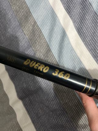 Caña de pescar y carrete