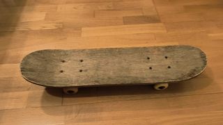 Monopatín de madera