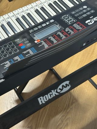 Teclado RockJam RJ761 con soporte y banqueta