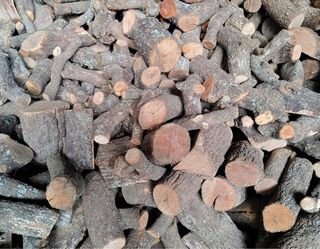 Se corta todo tipo de leña