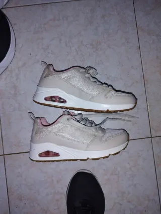 Sapatilhas Skechers bege/rosa tam 36