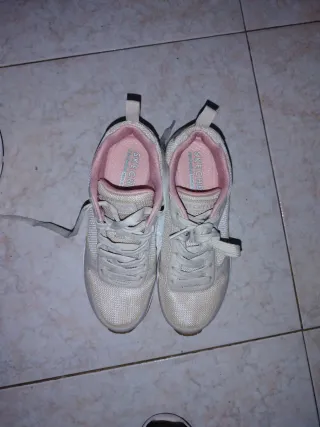 Sapatilhas Skechers bege/rosa tam 36