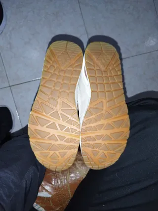 Sapatilhas Skechers bege/rosa tam 36