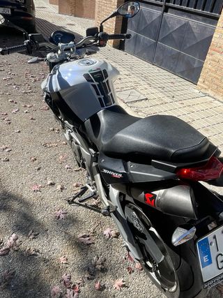 Aprilia Shiver 750 ABS Blanca