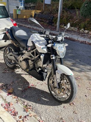 Aprilia Shiver 750 ABS Blanca