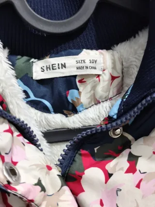 Abrigo floral Shein niña
