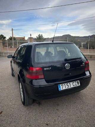 Volkswagen Golf 2.3 V5 4MOTION