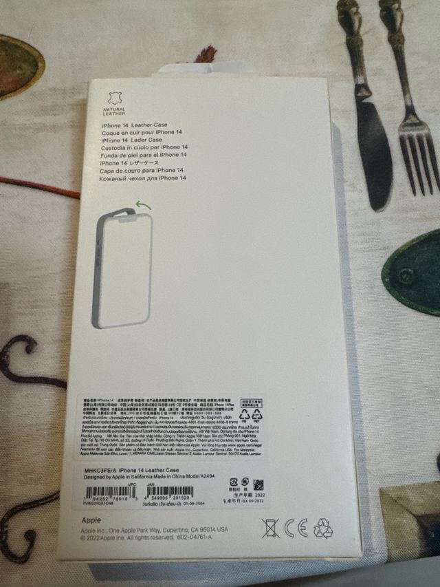 Custodia iPhone 14 in pelle MagSafe Viola