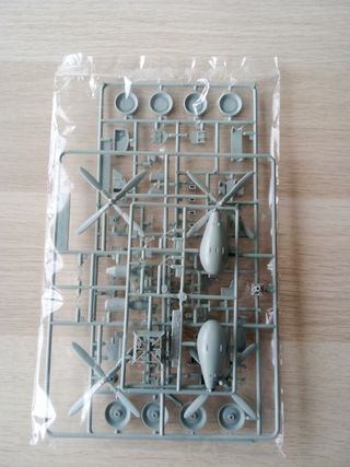 B-29A ENOLA GAY MAQUETA ACADEMY 1/72