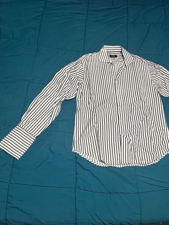 Camisa Rayas Blanco y Negro