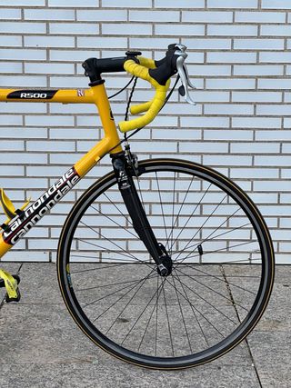 Bicicleta Carretera Cannondale R500 Amarilla