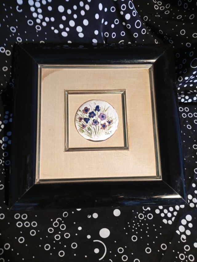 Cuadro Cerámica Flores Madera Negro Dorado