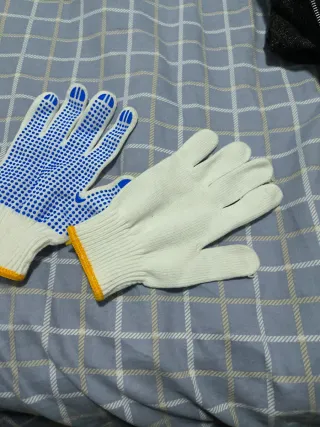 Guantes de montaje con puntos antideslizantes